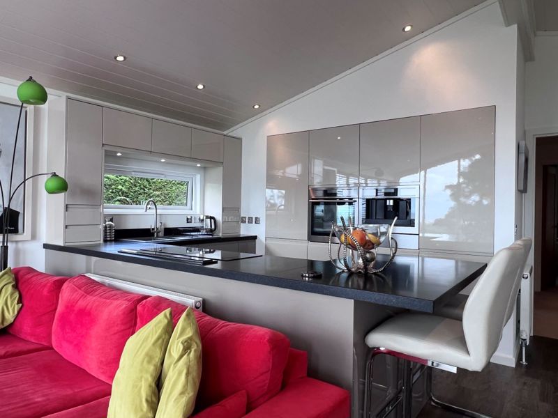 Kitchen - click for photo gallery